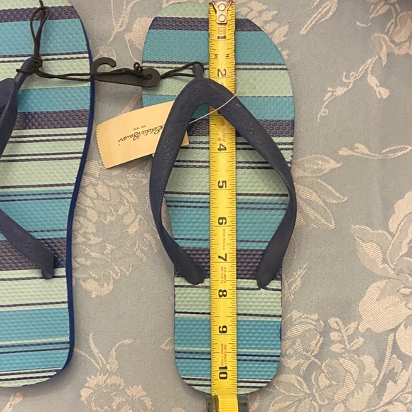 Eddie Bauer Striped Blue and Green Flip Flops NWT - Picture 4 of 7
